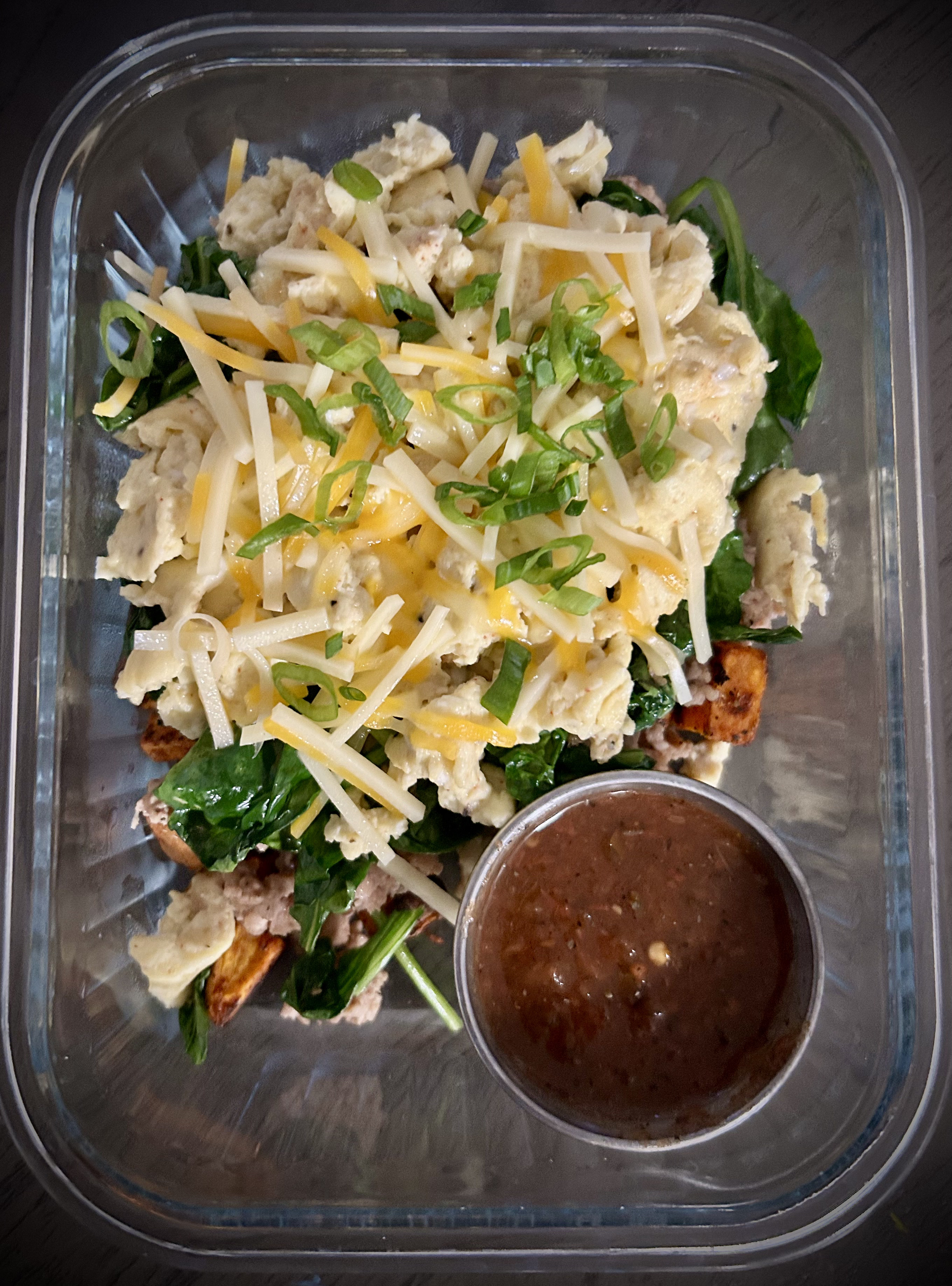 Weekly meal preparation entree packed for easy reheating